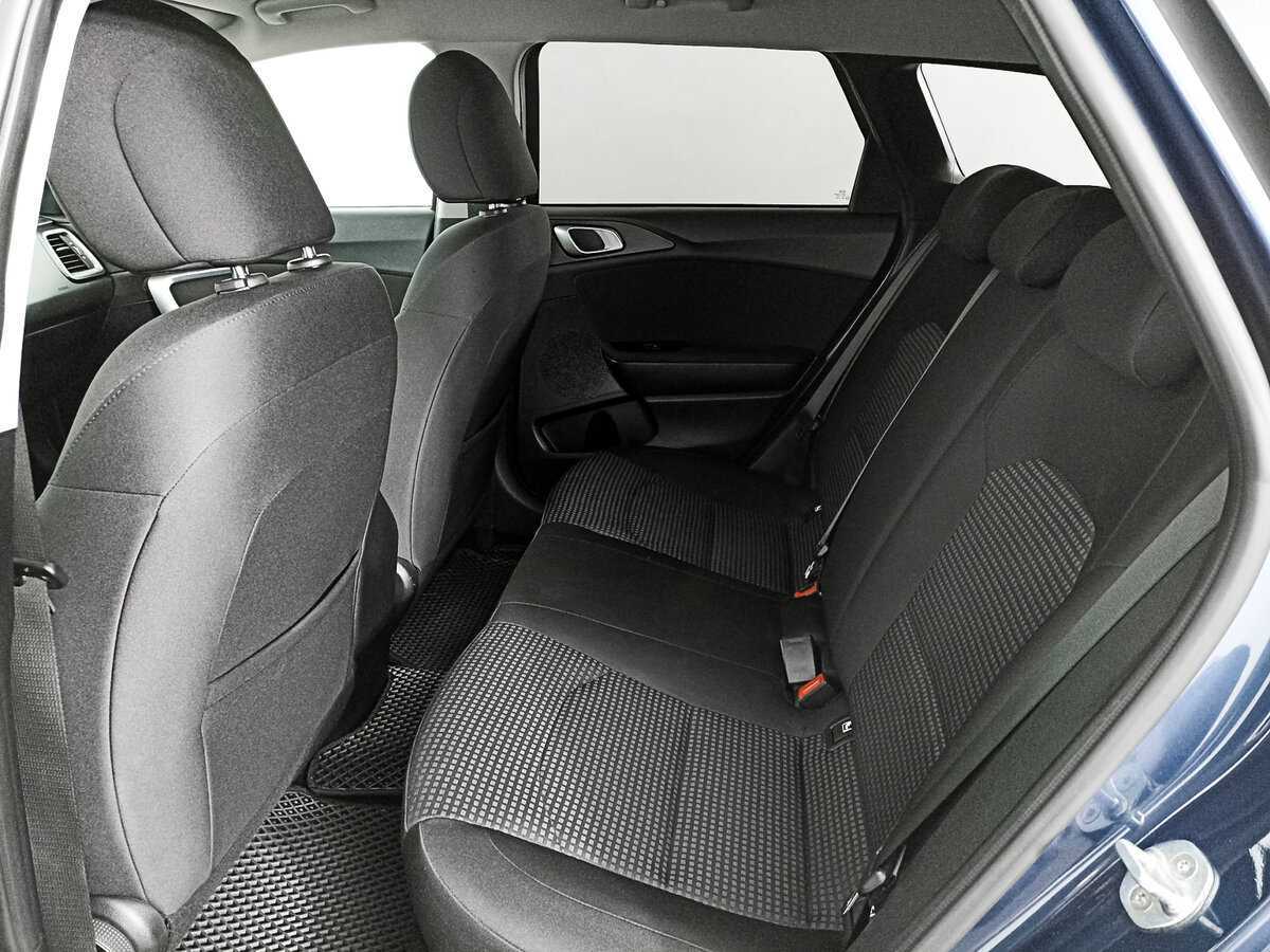 Купить Kia Ceed с пробегом. Фото: #9