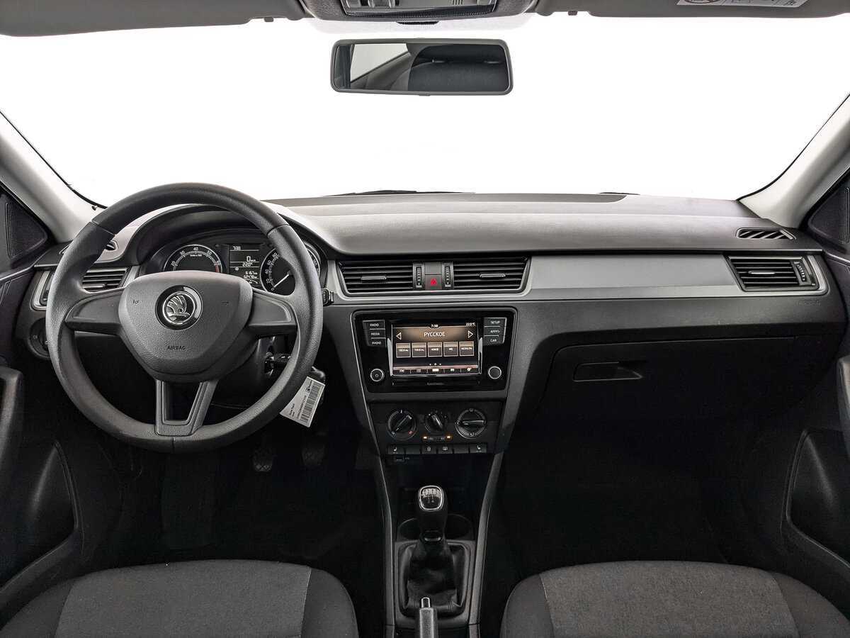 Купить Skoda Rapid с пробегом. Фото: #9
