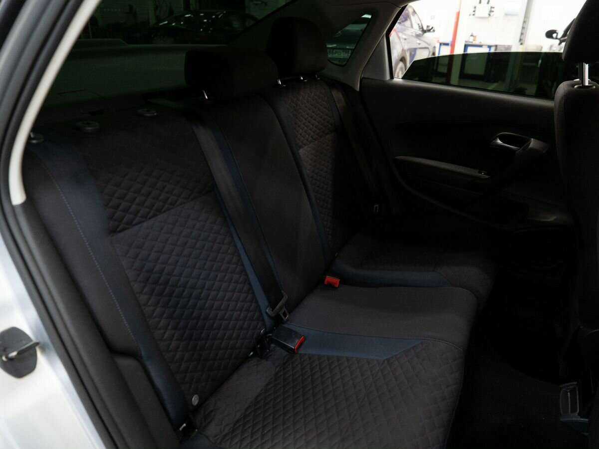 Купить Volkswagen Polo с пробегом. Фото: #7