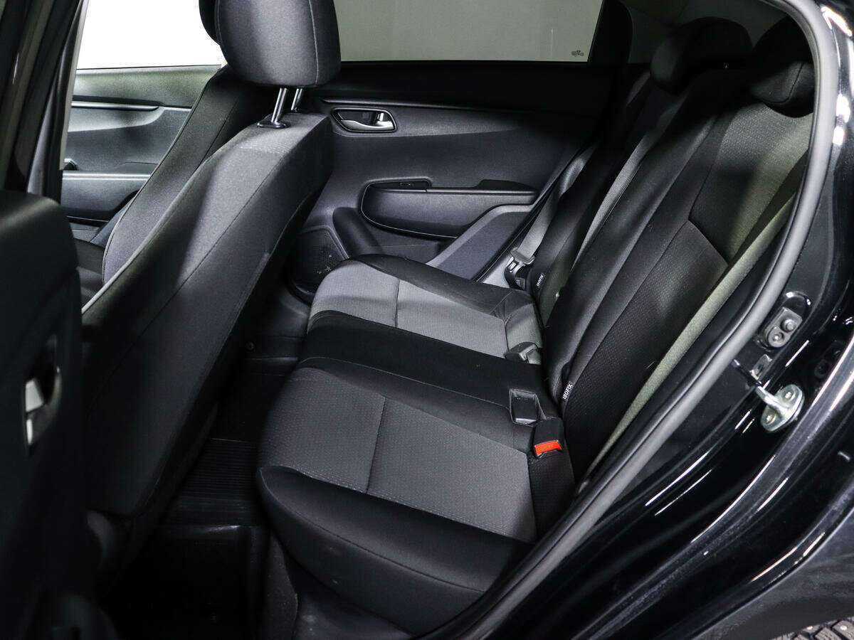 Купить Kia Rio с пробегом. Фото: #7