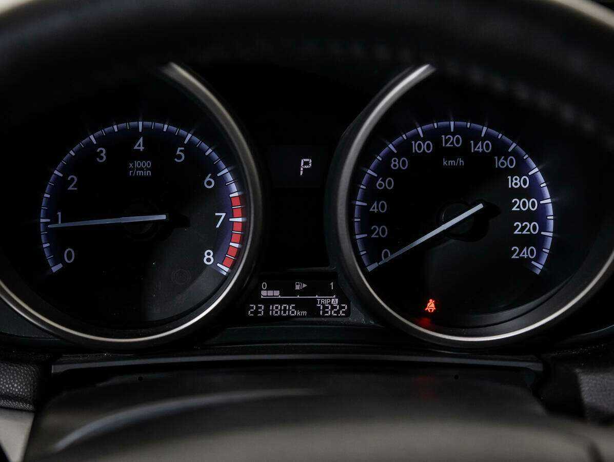 Купить Mazda 3 с пробегом. Фото: #11