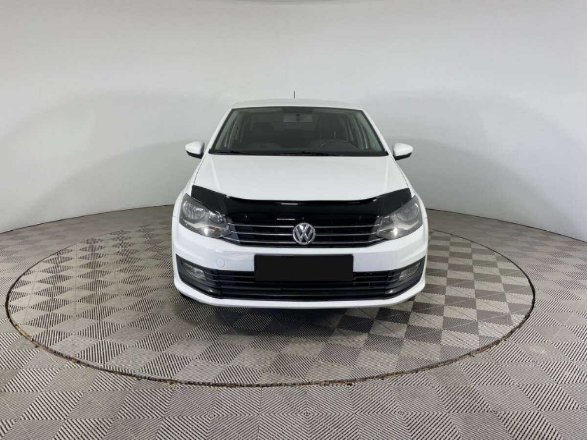 Купить Volkswagen Polo с пробегом. Фото: #1