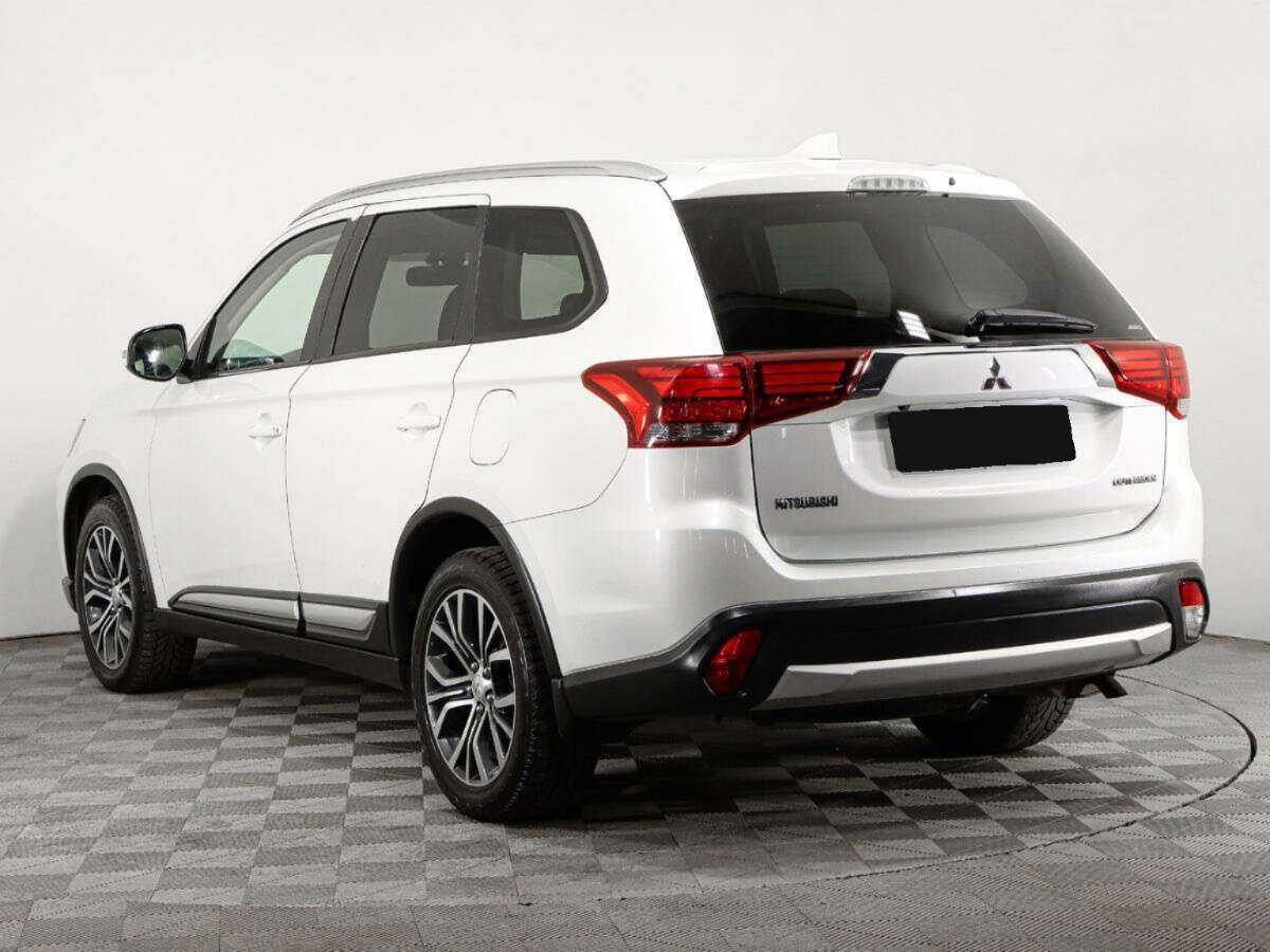 Купить Mitsubishi Outlander с пробегом. Фото: #5