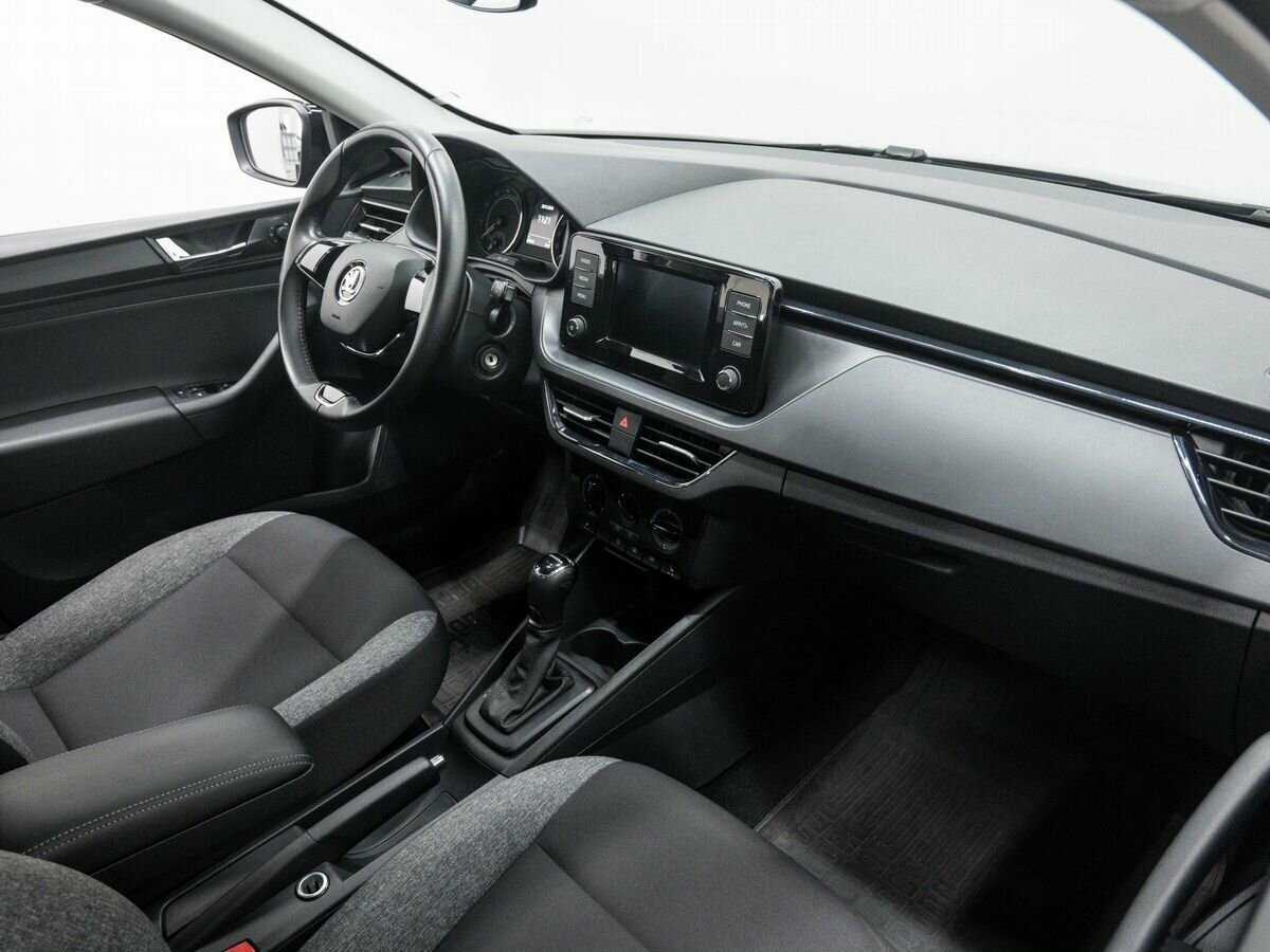Купить Skoda Rapid с пробегом. Фото: #6