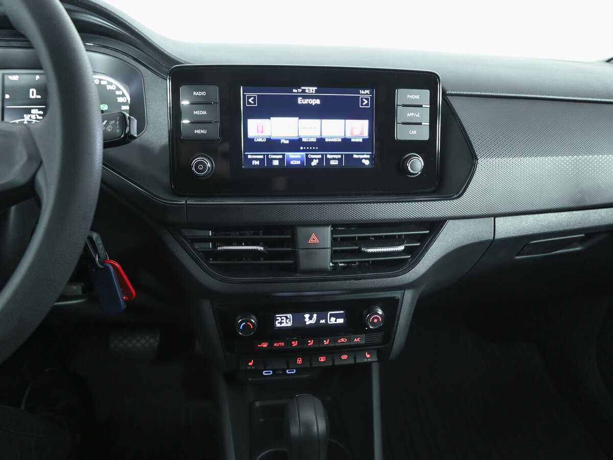 Купить Volkswagen Polo с пробегом. Фото: #9