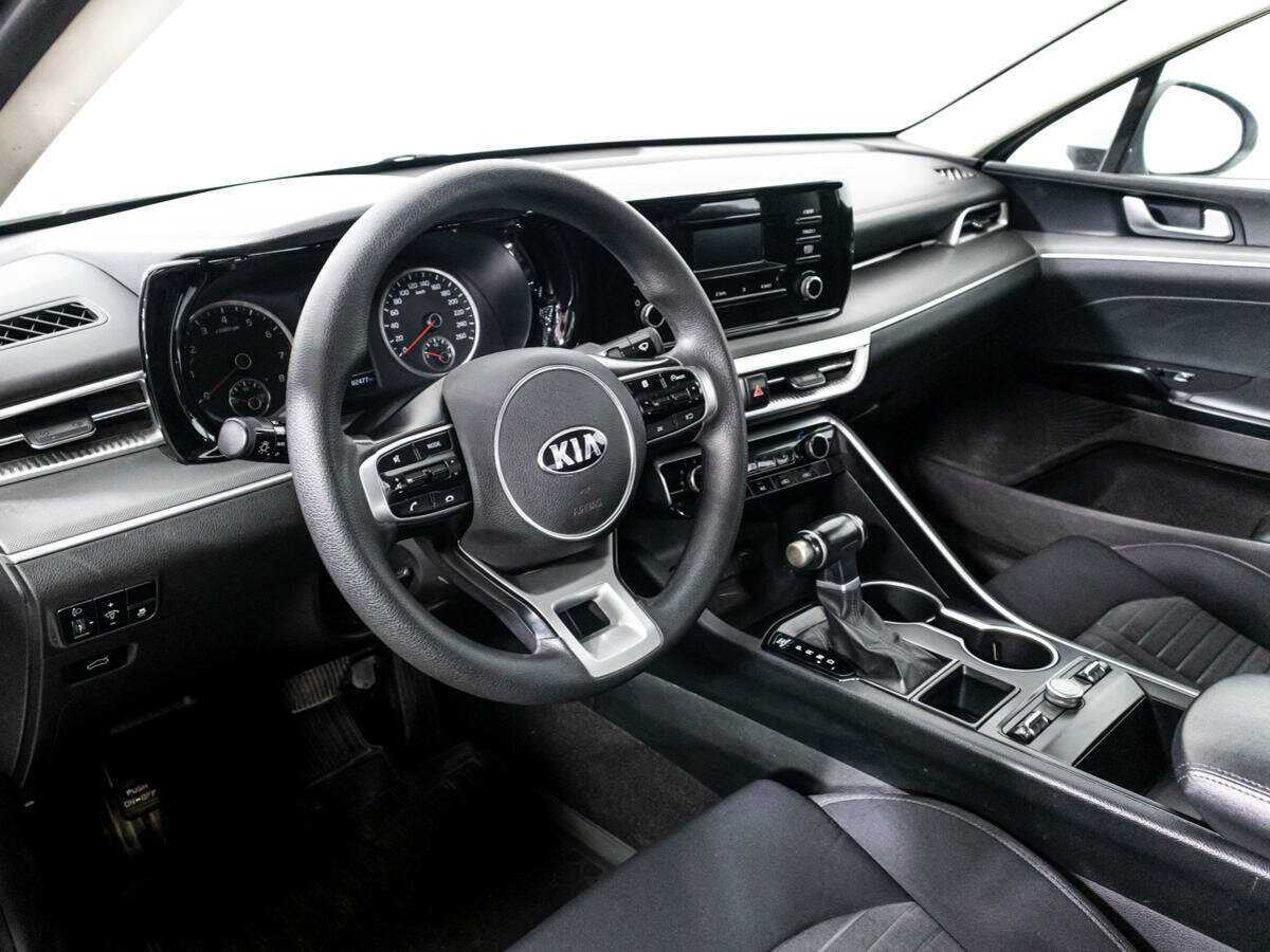 Купить Kia K5 с пробегом. Фото: #10