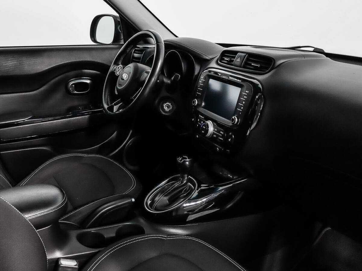 Купить Kia Soul с пробегом. Фото: #9
