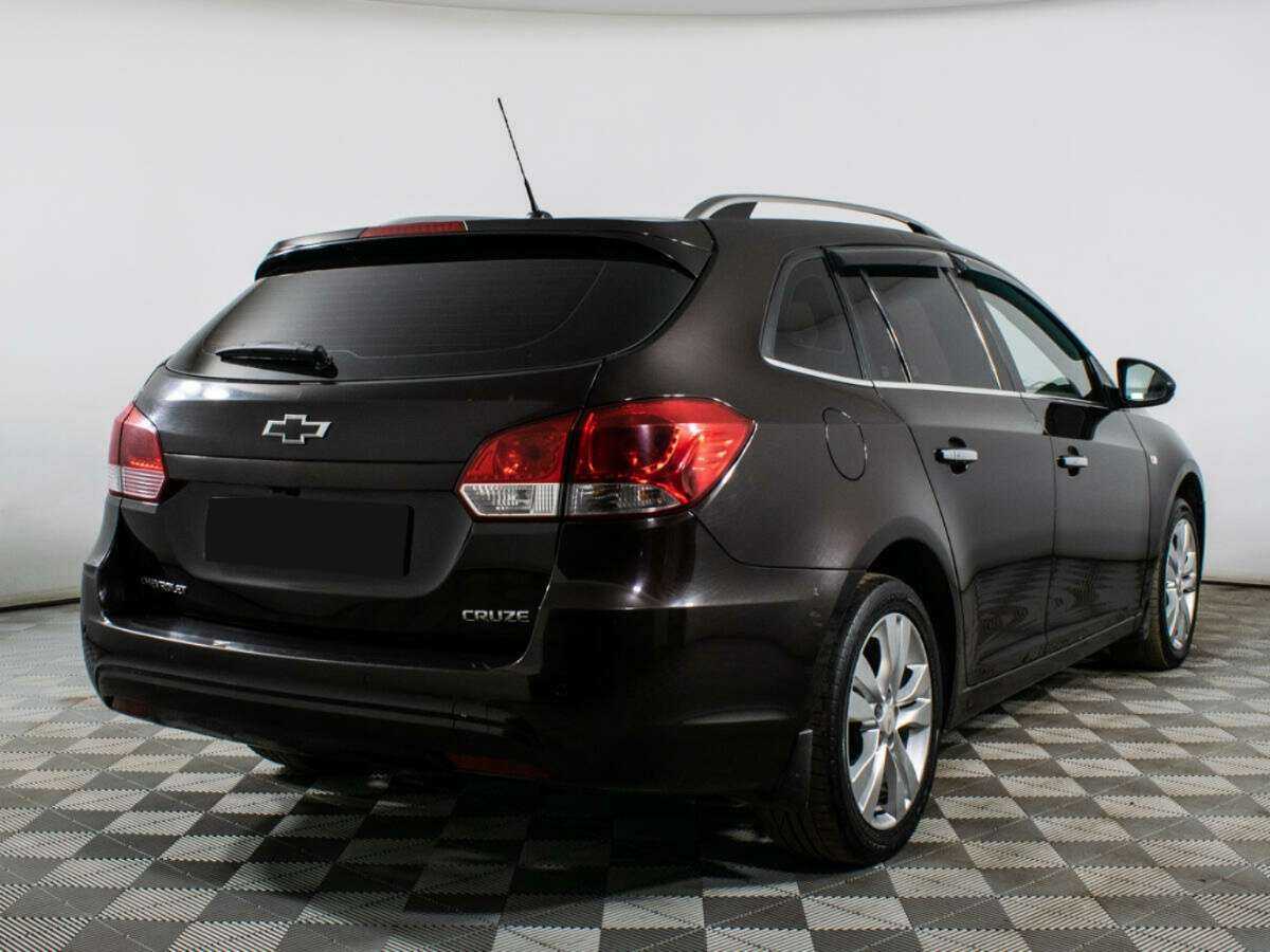 Купить Chevrolet Cruze с пробегом. Фото: #3