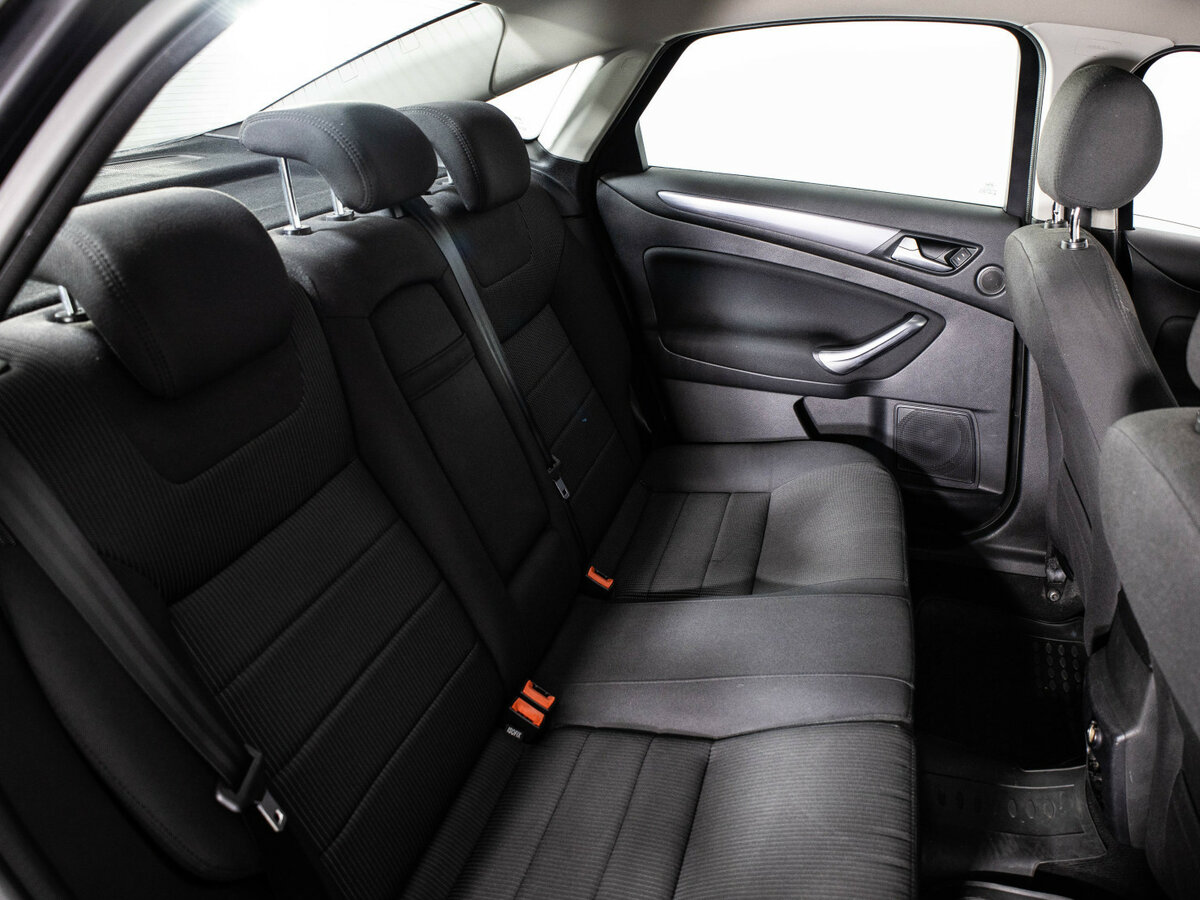 Купить Ford Mondeo с пробегом. Фото: #8