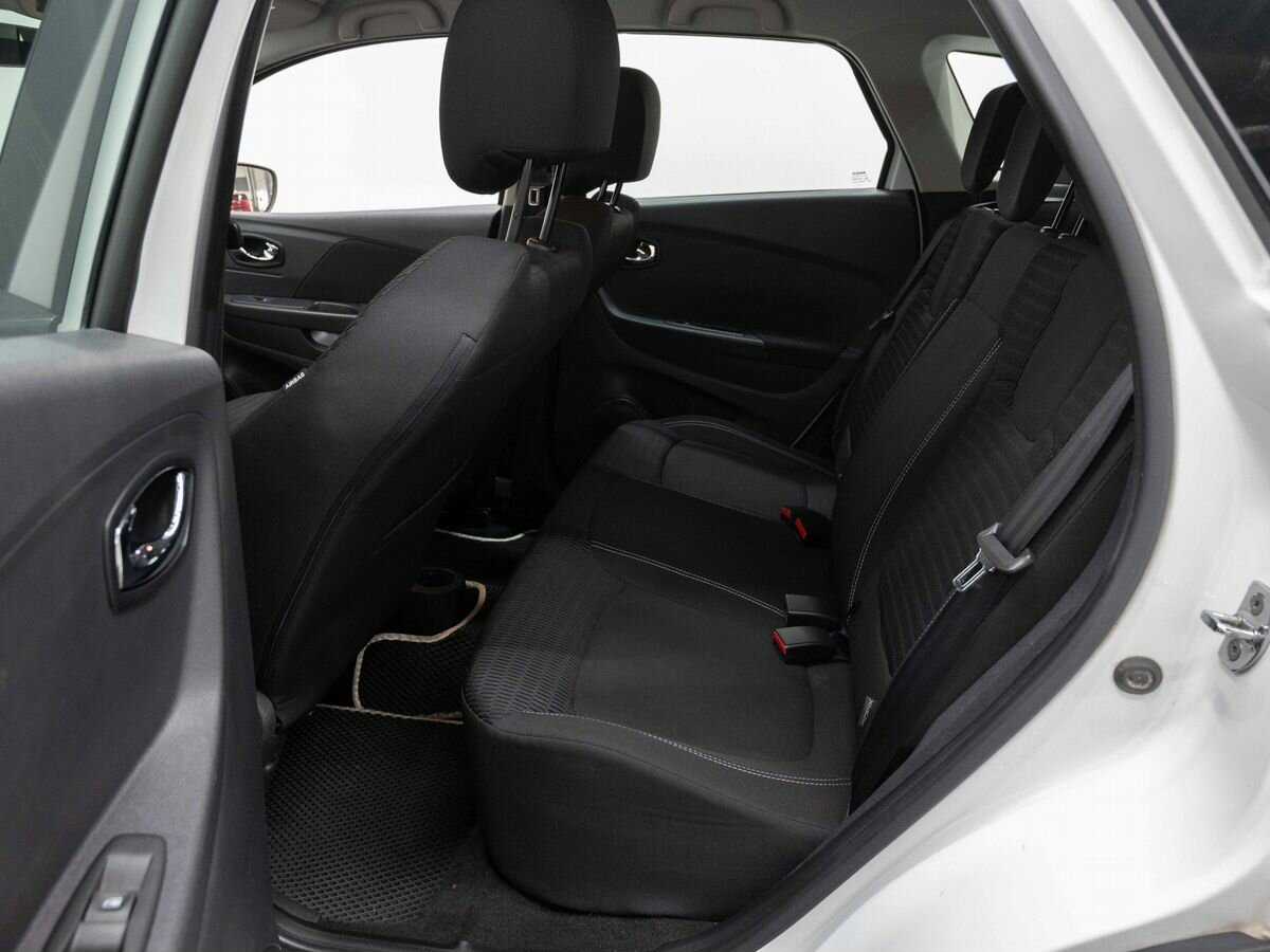 Купить Renault Kaptur с пробегом. Фото: #8