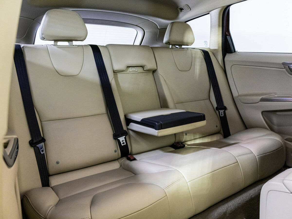 Купить Volvo XC60 с пробегом. Фото: #15