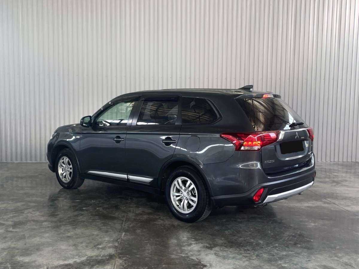 Купить Mitsubishi Outlander с пробегом. Фото: #6
