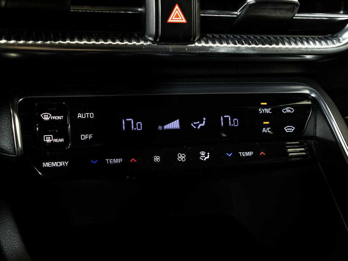 Купить Kia K5 с пробегом. Фото: #16