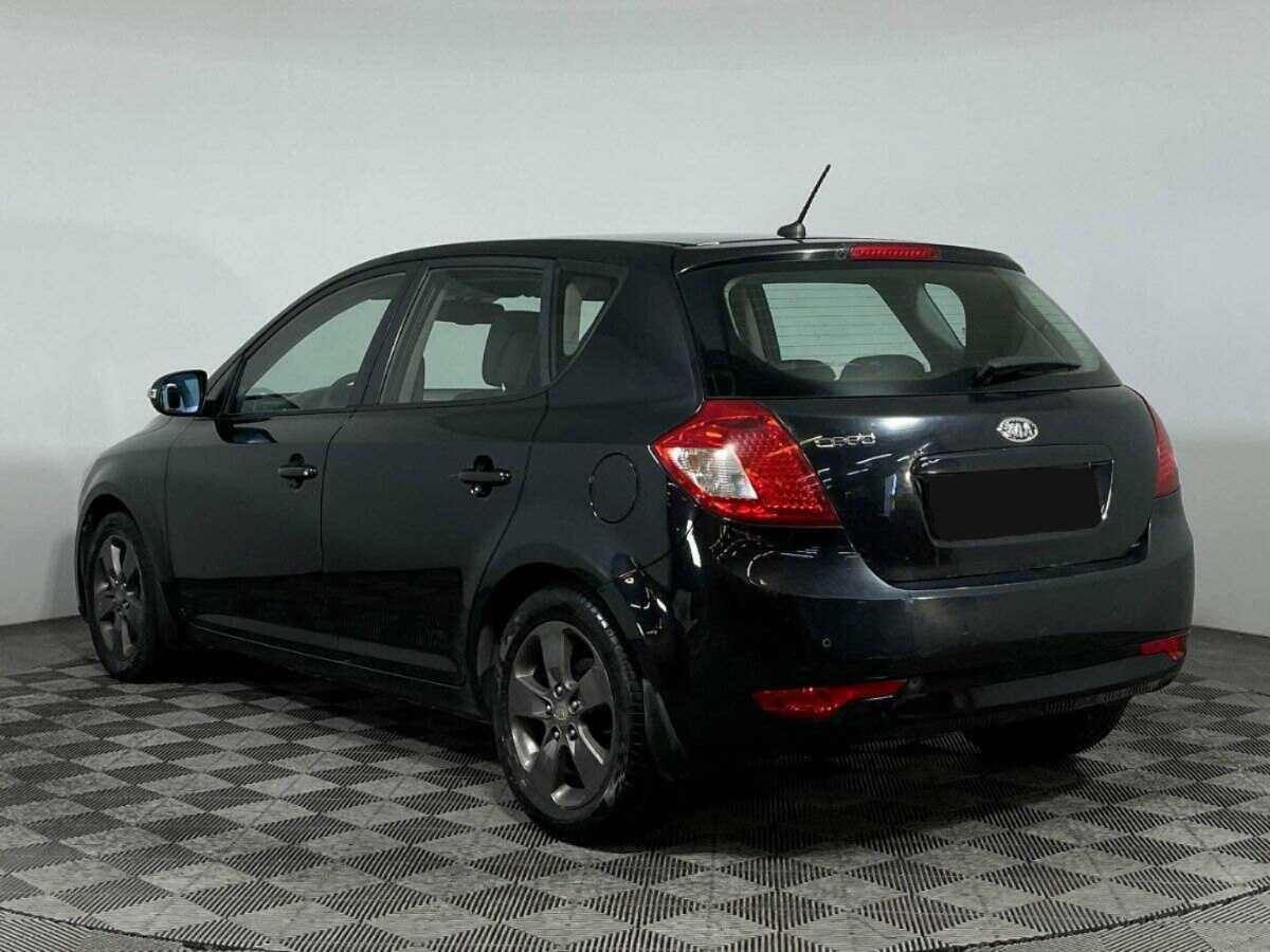 Купить Kia Ceed с пробегом. Фото: #6
