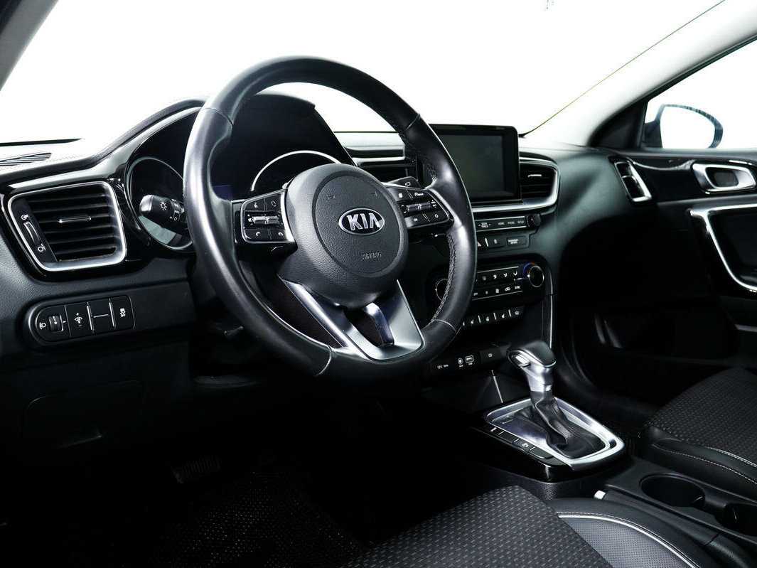 Купить Kia Ceed с пробегом. Фото: #12