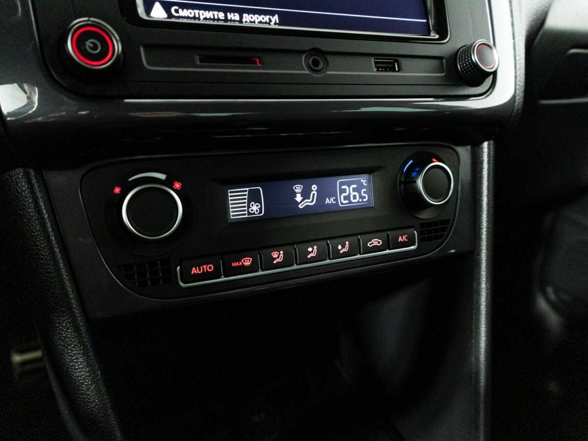 Купить Volkswagen Polo с пробегом. Фото: #15