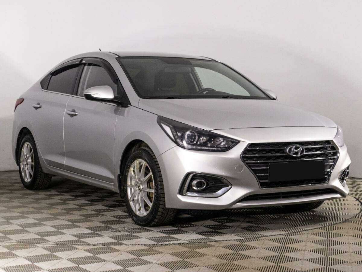 Купить Hyundai Solaris с пробегом. Фото: #2