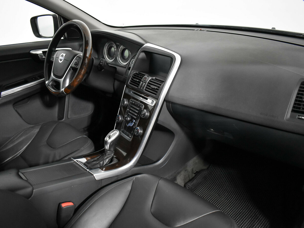 Купить Volvo XC60 с пробегом. Фото: #11