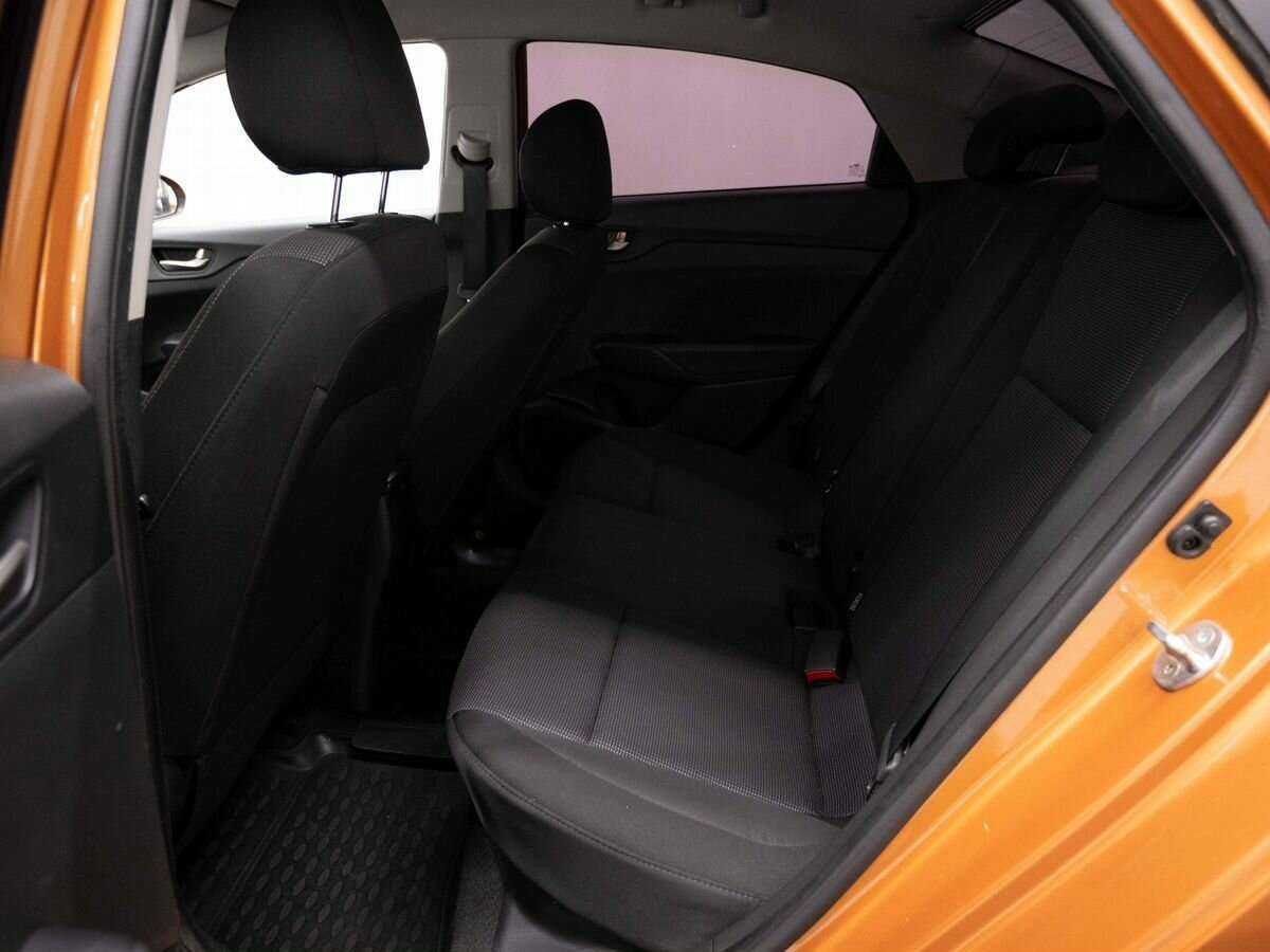 Купить Hyundai Solaris с пробегом. Фото: #8