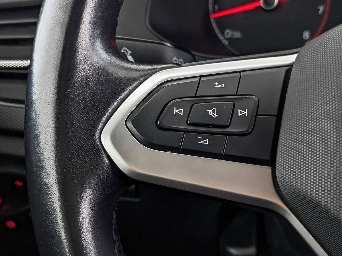 Купить Volkswagen Polo с пробегом. Фото: #26