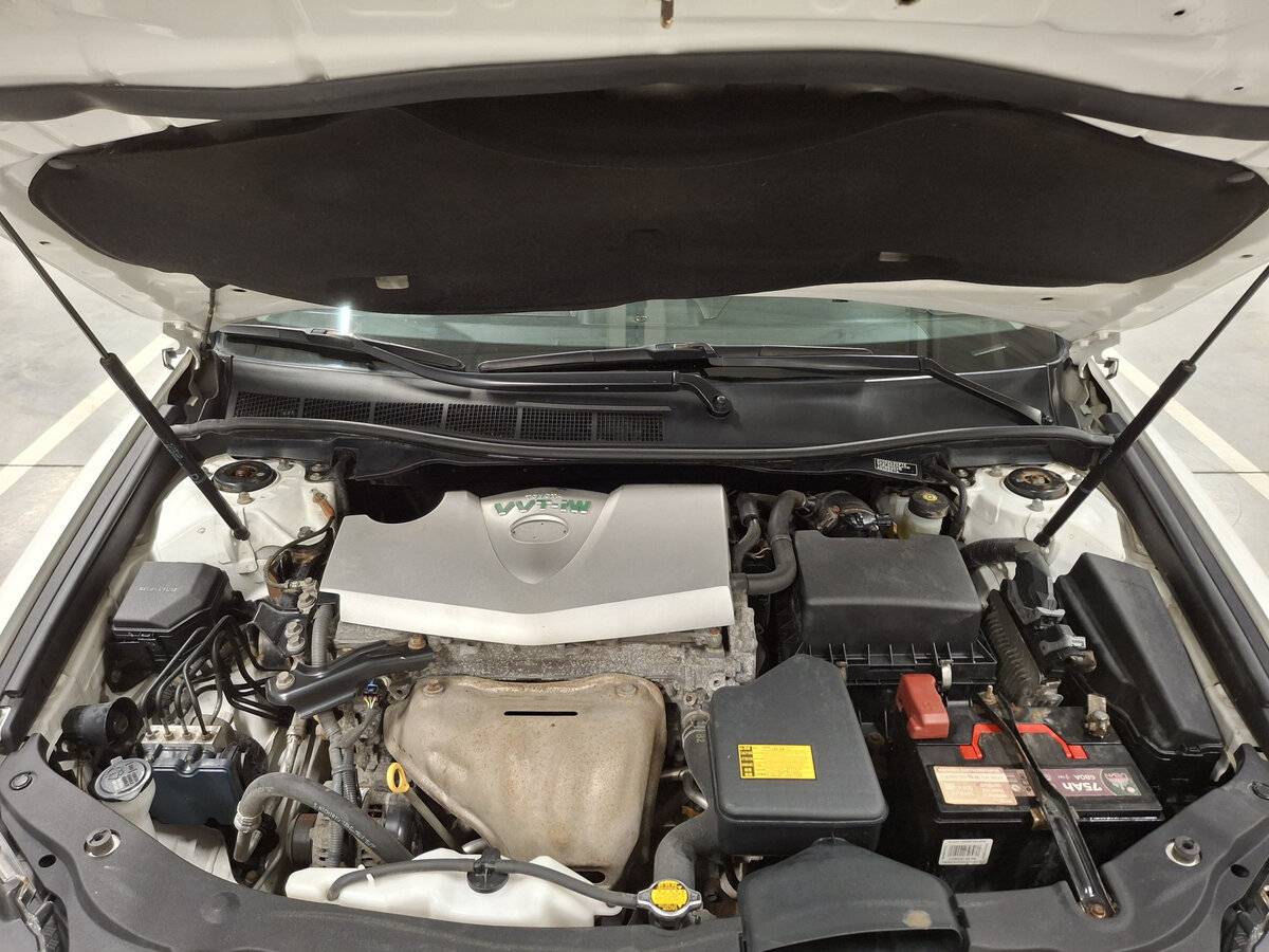 Купить Toyota Camry с пробегом. Фото: #8