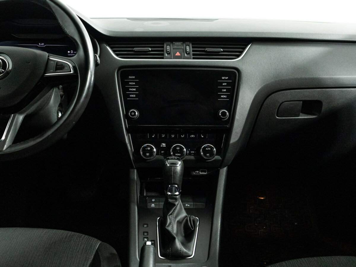 Купить Skoda Octavia с пробегом. Фото: #13
