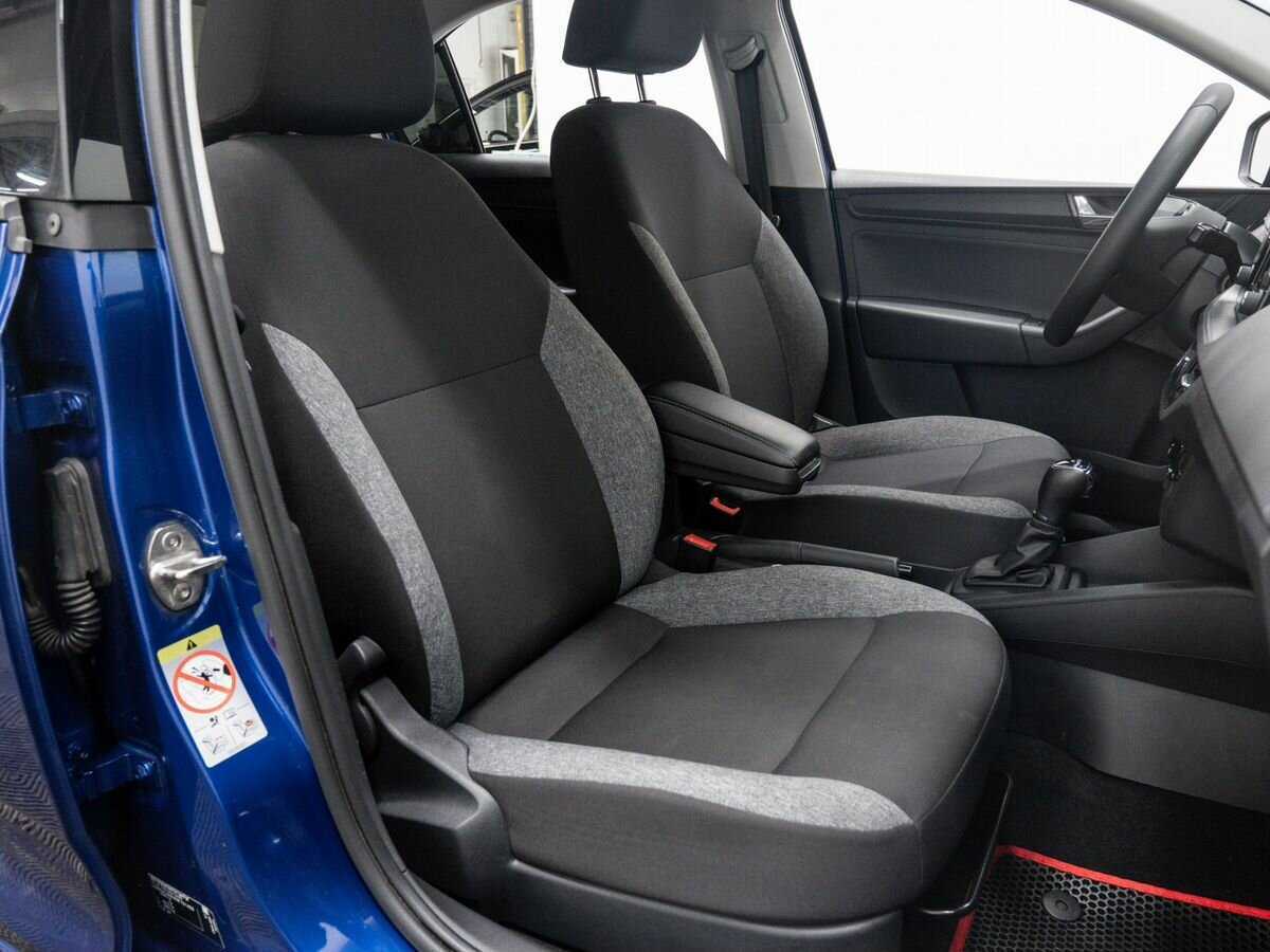 Купить Skoda Rapid с пробегом. Фото: #8