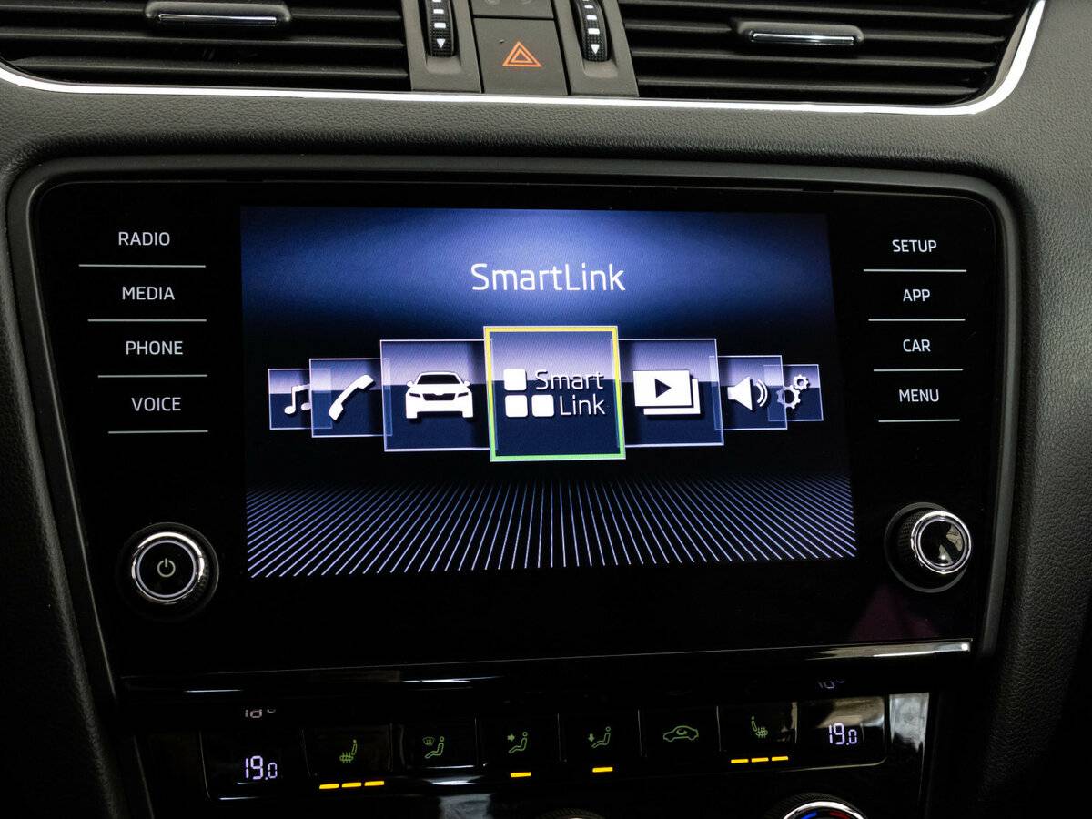 Купить Skoda Octavia с пробегом. Фото: #11