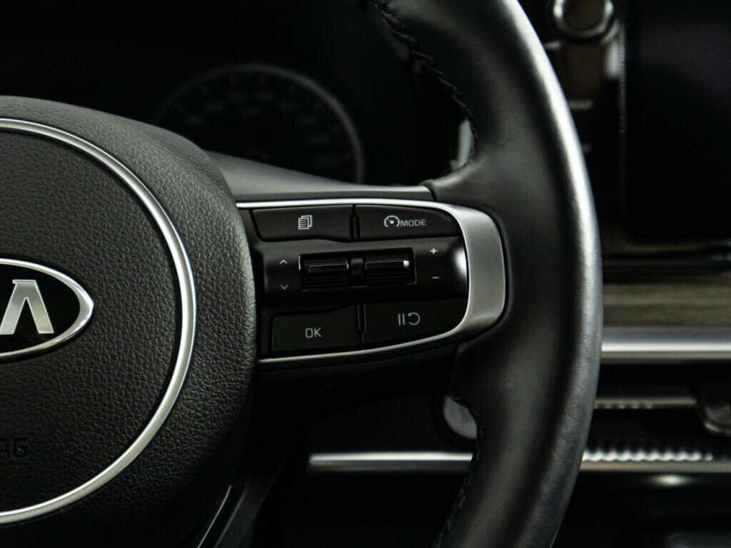 Купить Kia K5 с пробегом. Фото: #24