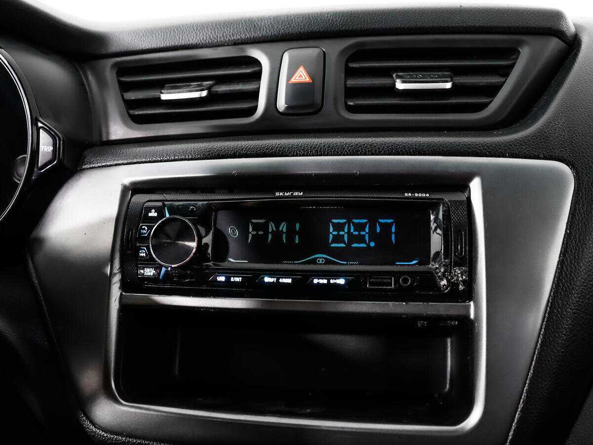 Купить Kia Rio с пробегом. Фото: #12