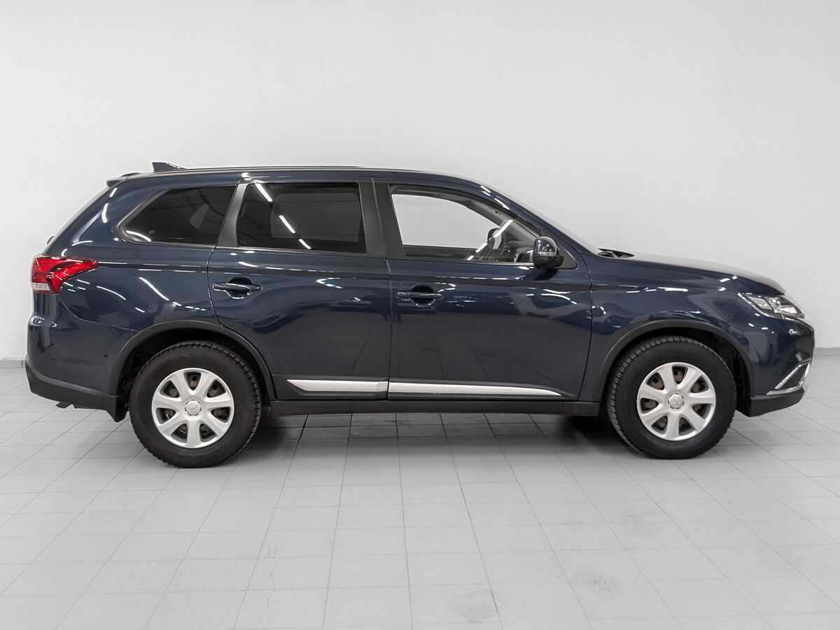 Купить Mitsubishi Outlander с пробегом. Фото: #3