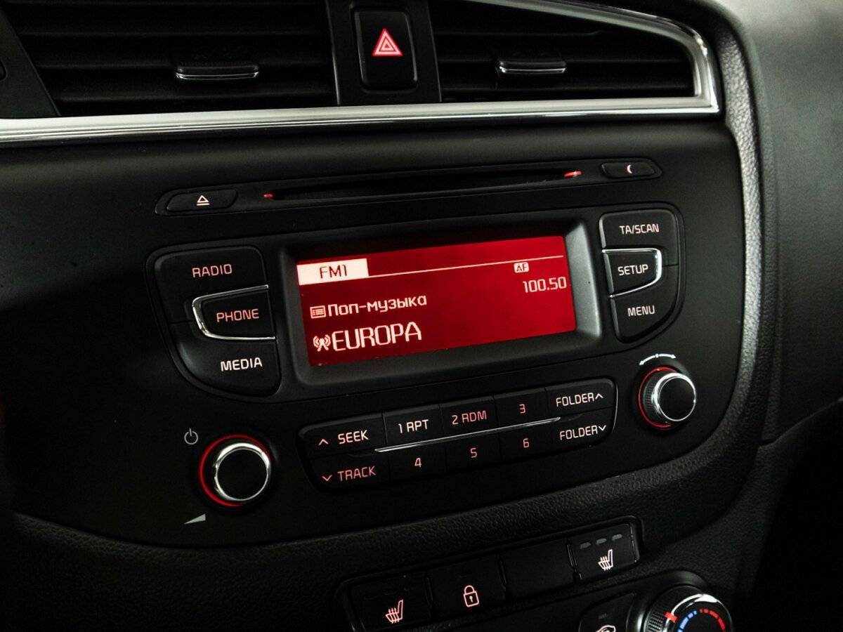 Купить Kia Ceed с пробегом. Фото: #16