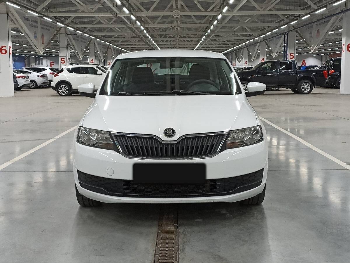 Купить Skoda Rapid с пробегом. Фото: #1