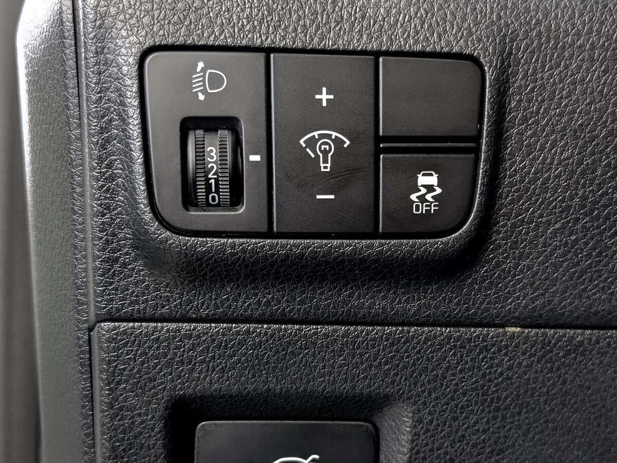 Купить Kia K5 с пробегом. Фото: #25