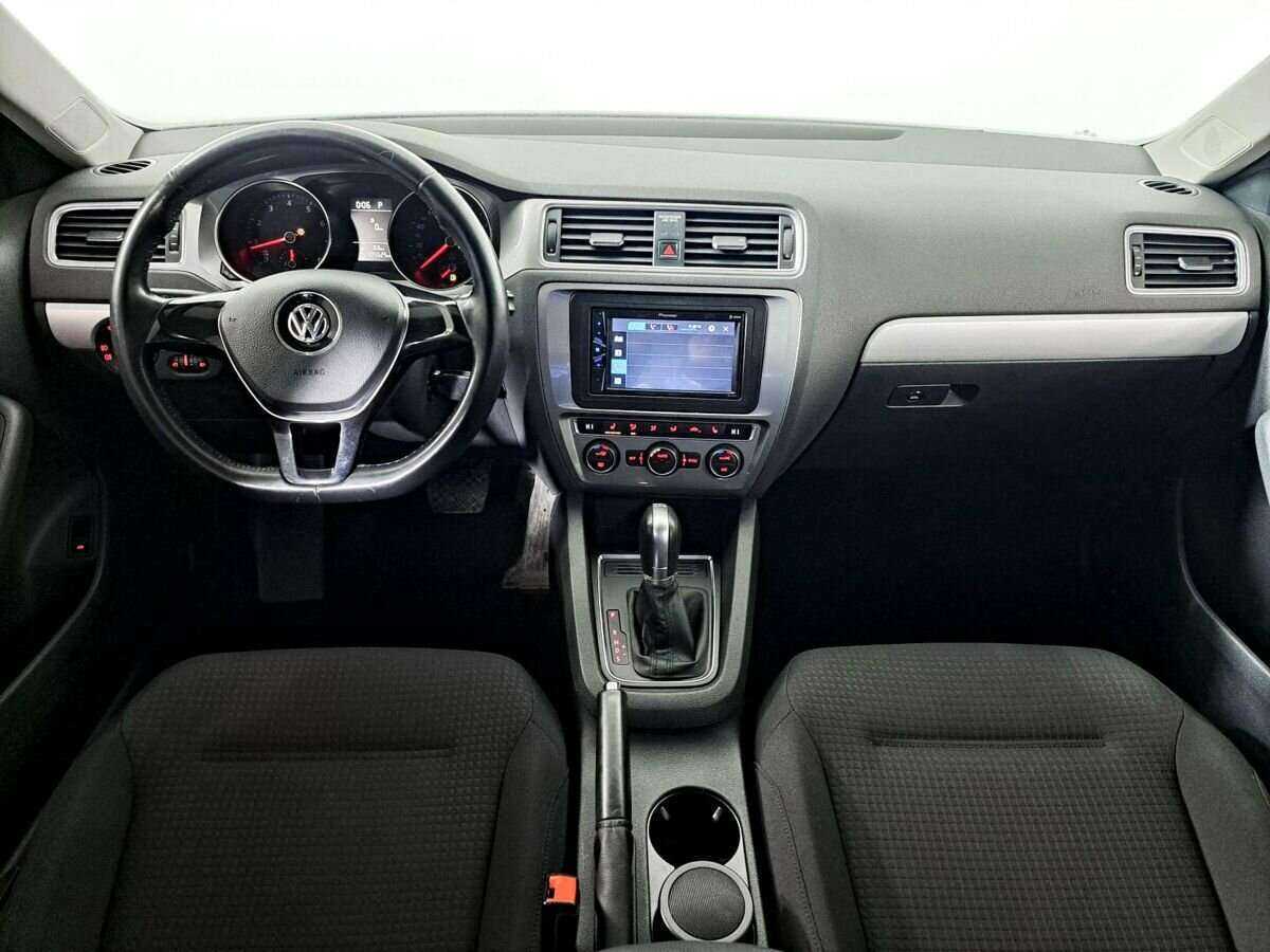 Купить Volkswagen Jetta с пробегом. Фото: #13