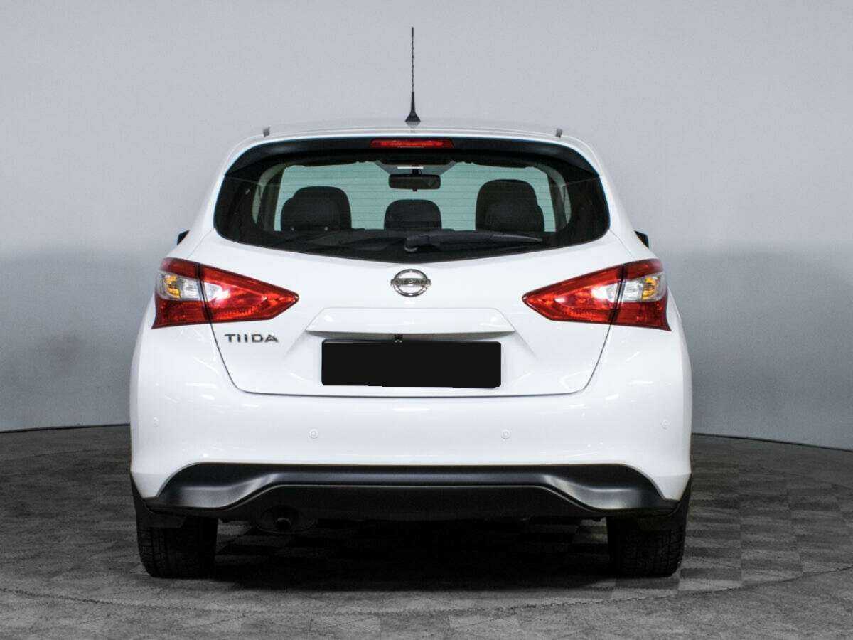 Купить Nissan Tiida с пробегом. Фото: #5