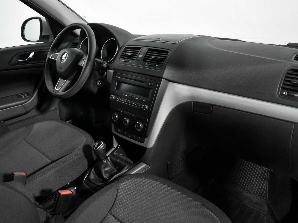 Купить Skoda Yeti с пробегом. Фото: #12