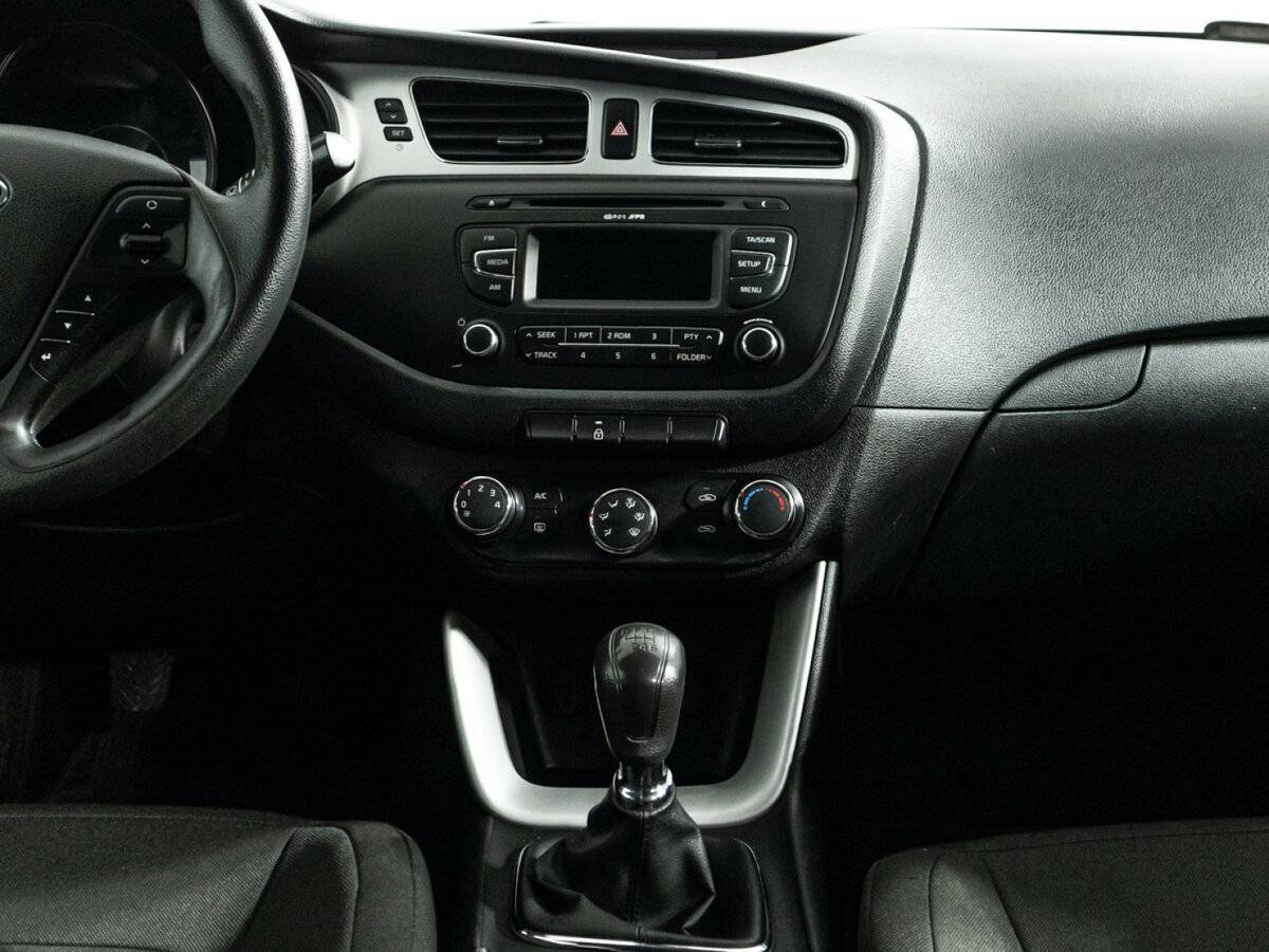 Купить Kia Ceed с пробегом. Фото: #13