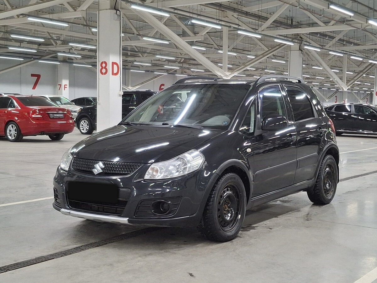 Купить Suzuki SX4 с пробегом. Посмотреть фото