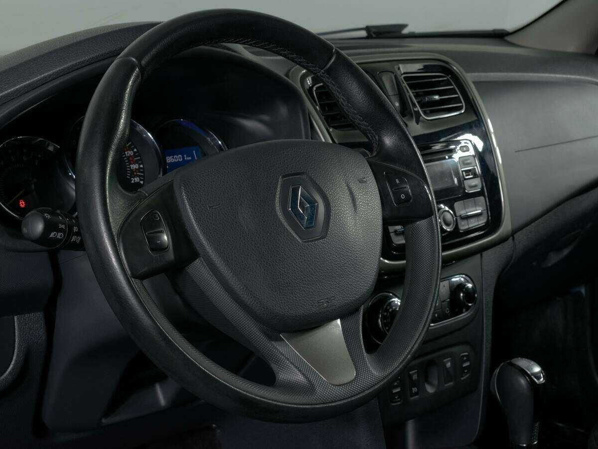 Купить Renault Sandero с пробегом. Фото: #11