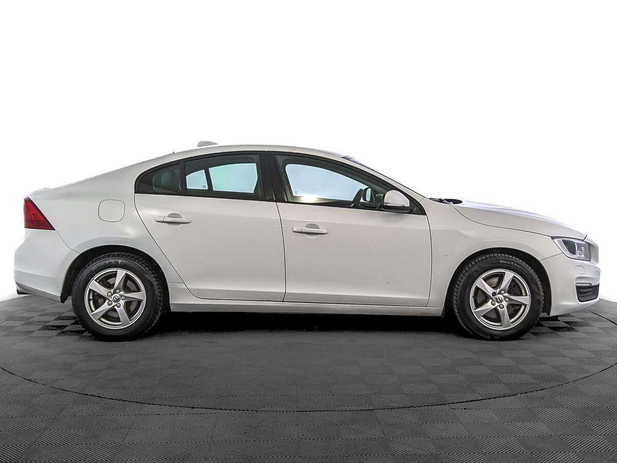 Купить Volvo S60 с пробегом. Фото: #3