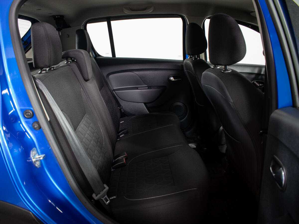 Купить Renault Sandero с пробегом. Фото: #9