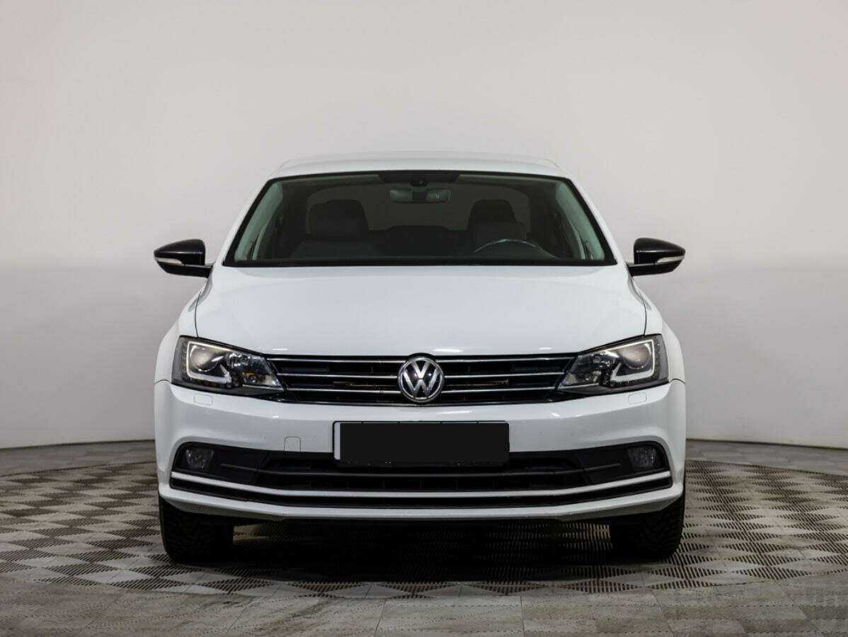 Купить Volkswagen Jetta с пробегом. Посмотреть фото