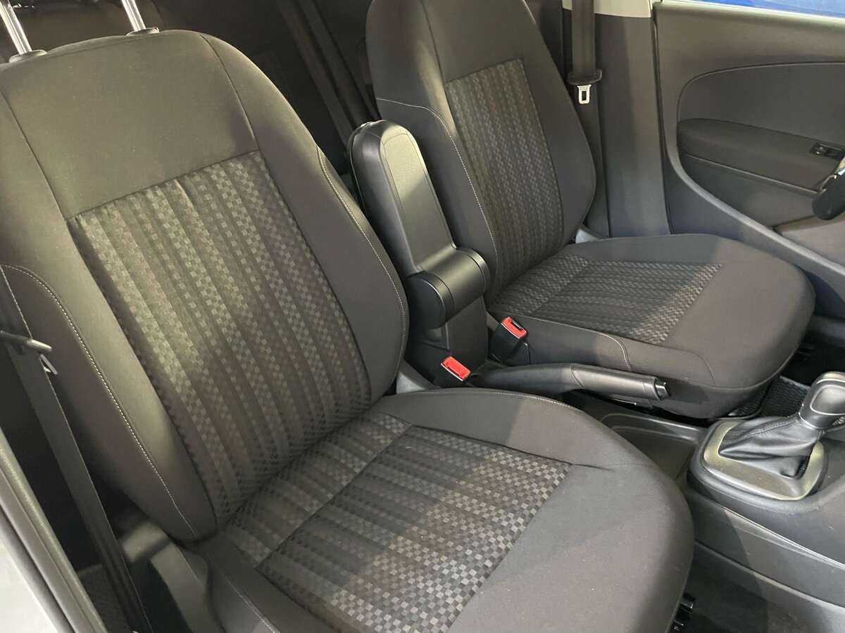Купить Volkswagen Polo с пробегом. Фото: #14