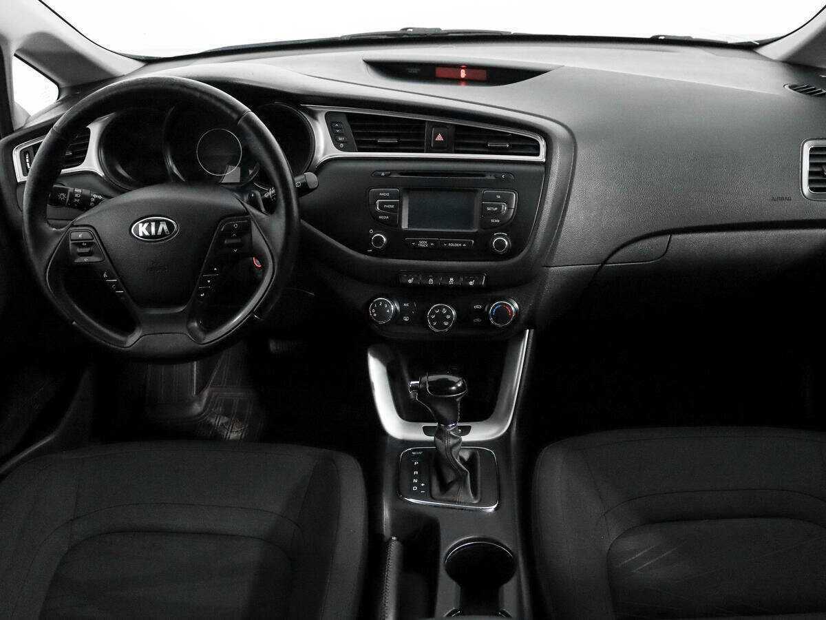 Купить Kia Ceed с пробегом. Фото: #11