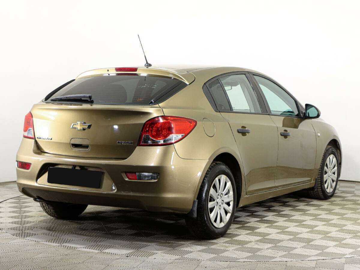 Купить Chevrolet Cruze с пробегом. Фото: #4
