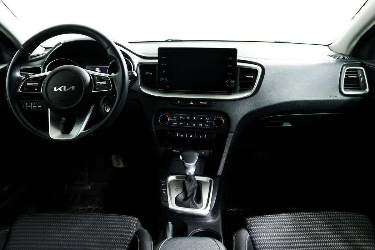 Купить Kia XCeed с пробегом. Фото: #10