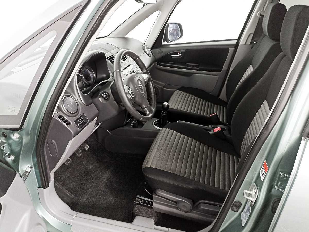 Купить Suzuki SX4 с пробегом. Фото: #11
