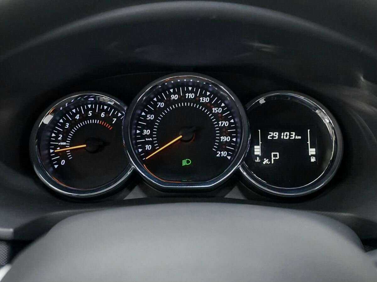 Купить Renault Logan с пробегом. Фото: #18