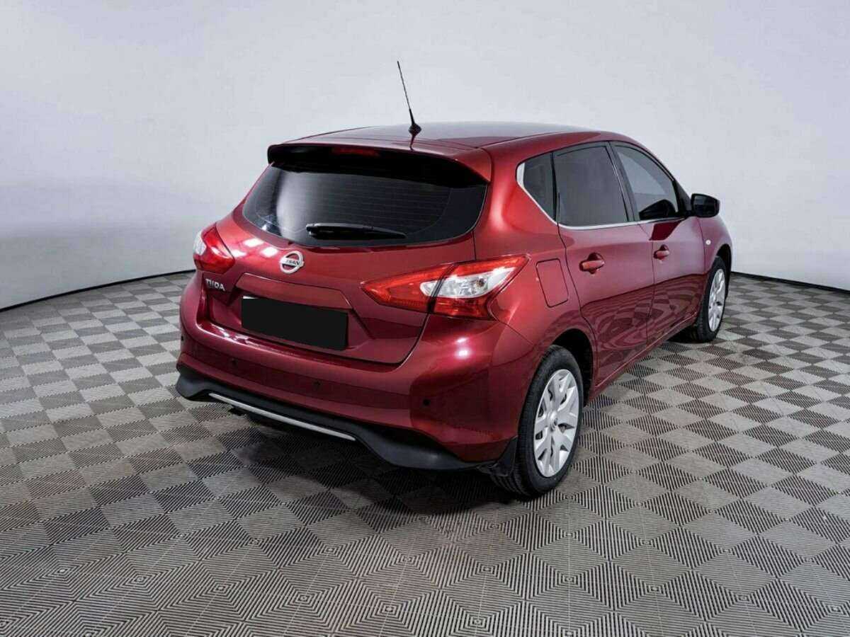 Купить Nissan Tiida с пробегом. Фото: #4